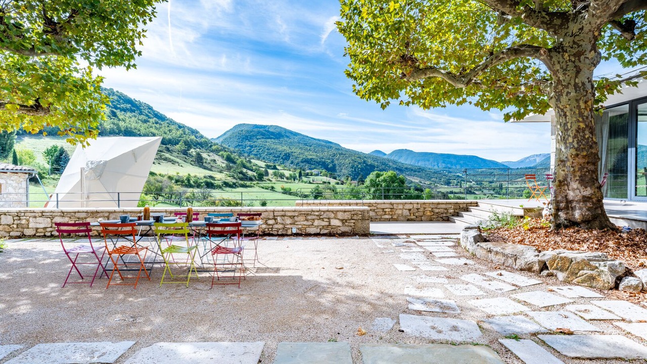 Photo of Outdoor in Crupies