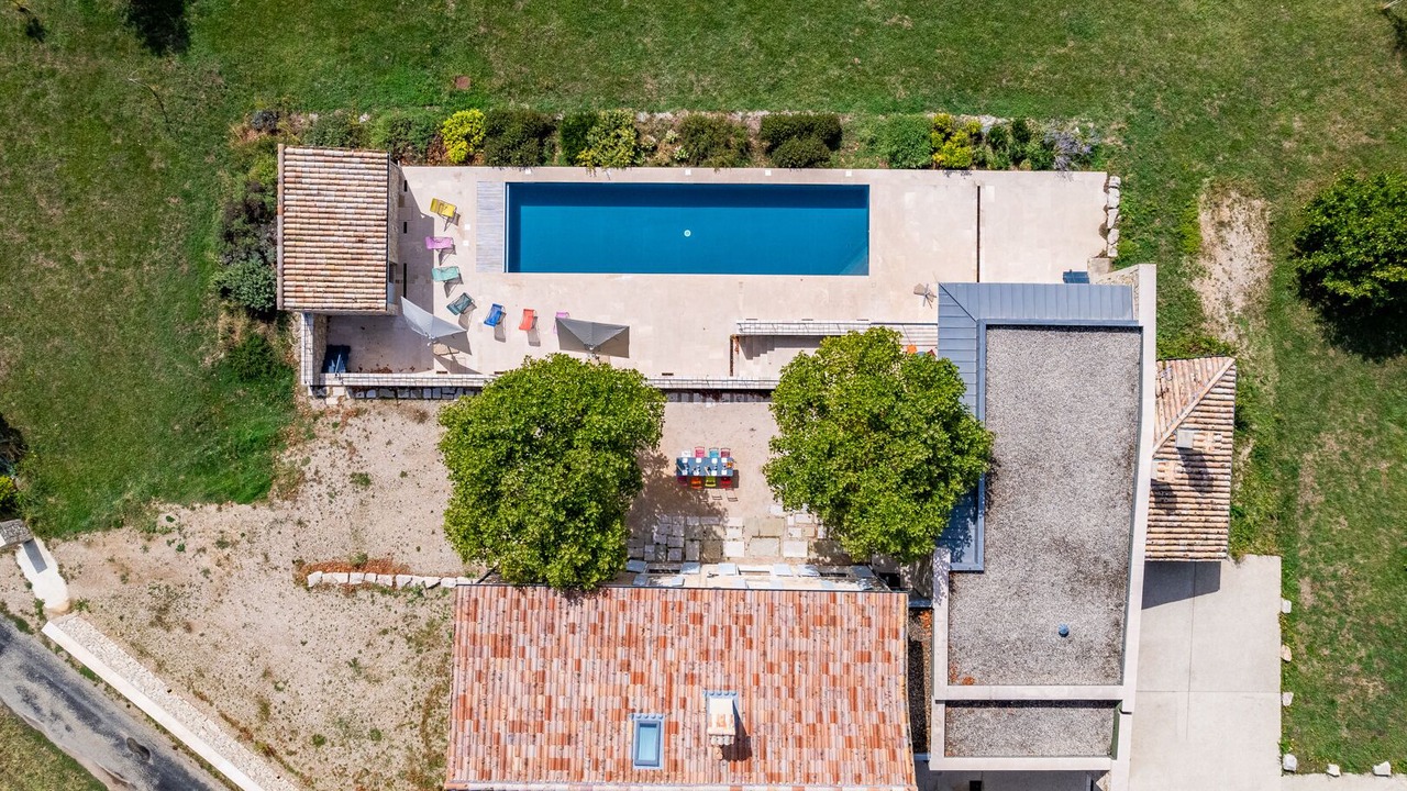 Photo of Outdoor in Crupies