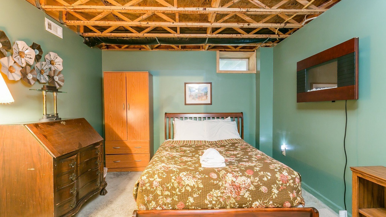Photo of Bedroom in Hammondsport