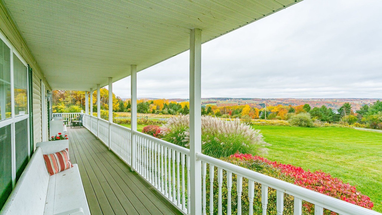 Photo of Patio Balcony in Hammondsport