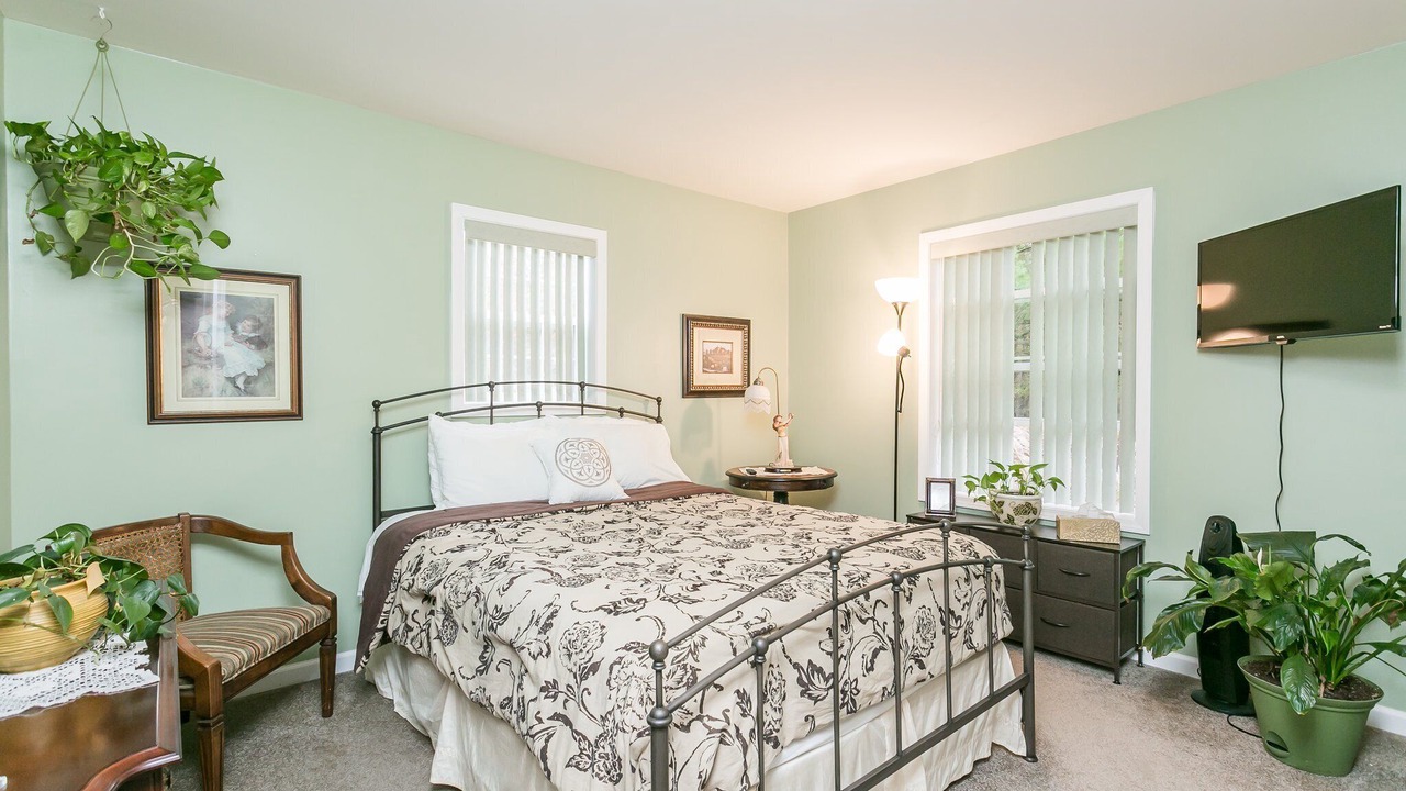 Photo of Bedroom in Hammondsport