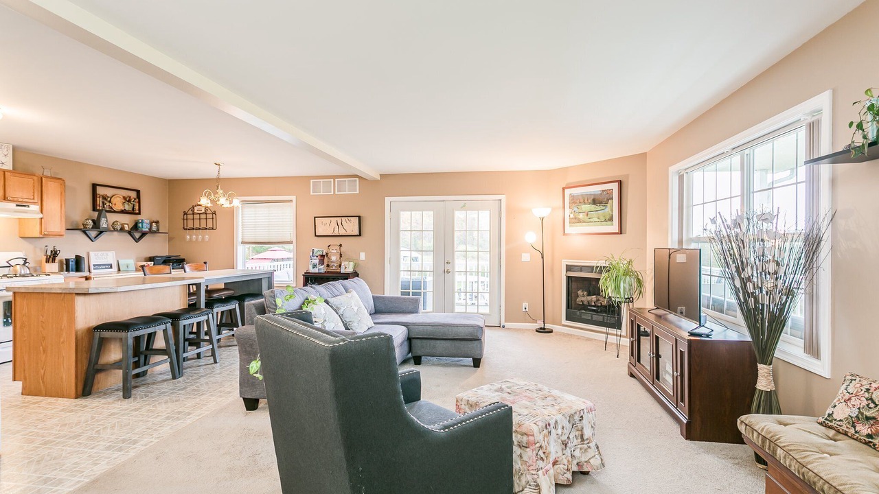 Photo of Livingroom in Hammondsport