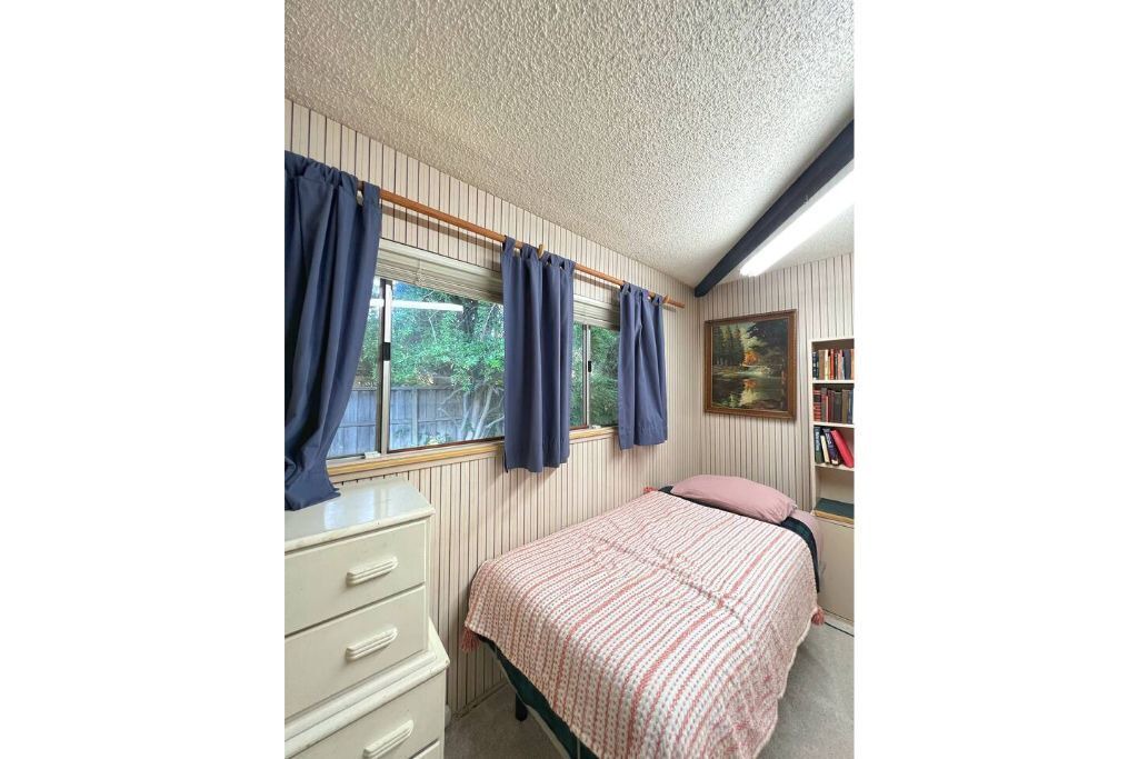 Photo of Bedroom in Arden-Arcade