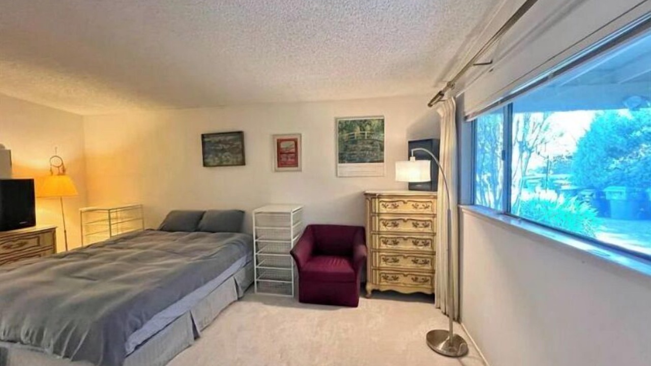 Photo of Bedroom in Arden-Arcade