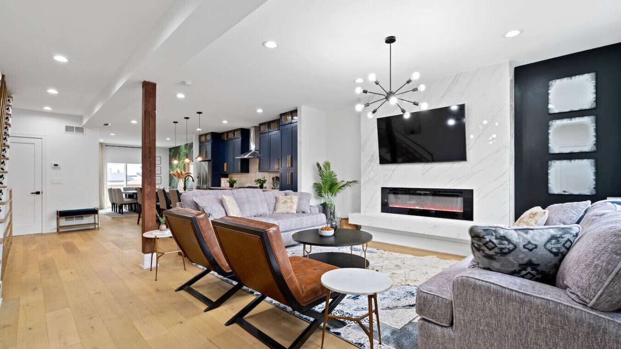 Photo of Livingroom in Bucktown