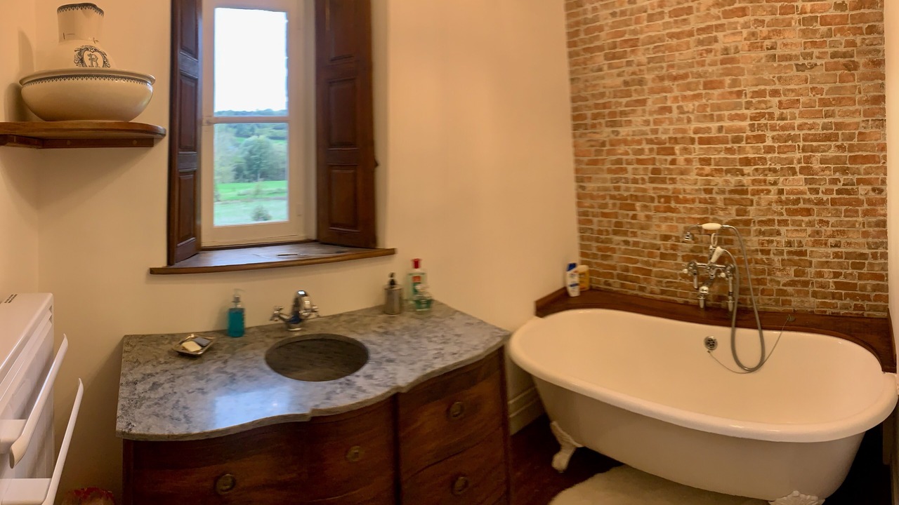 Photo of Bathroom in Mardilly