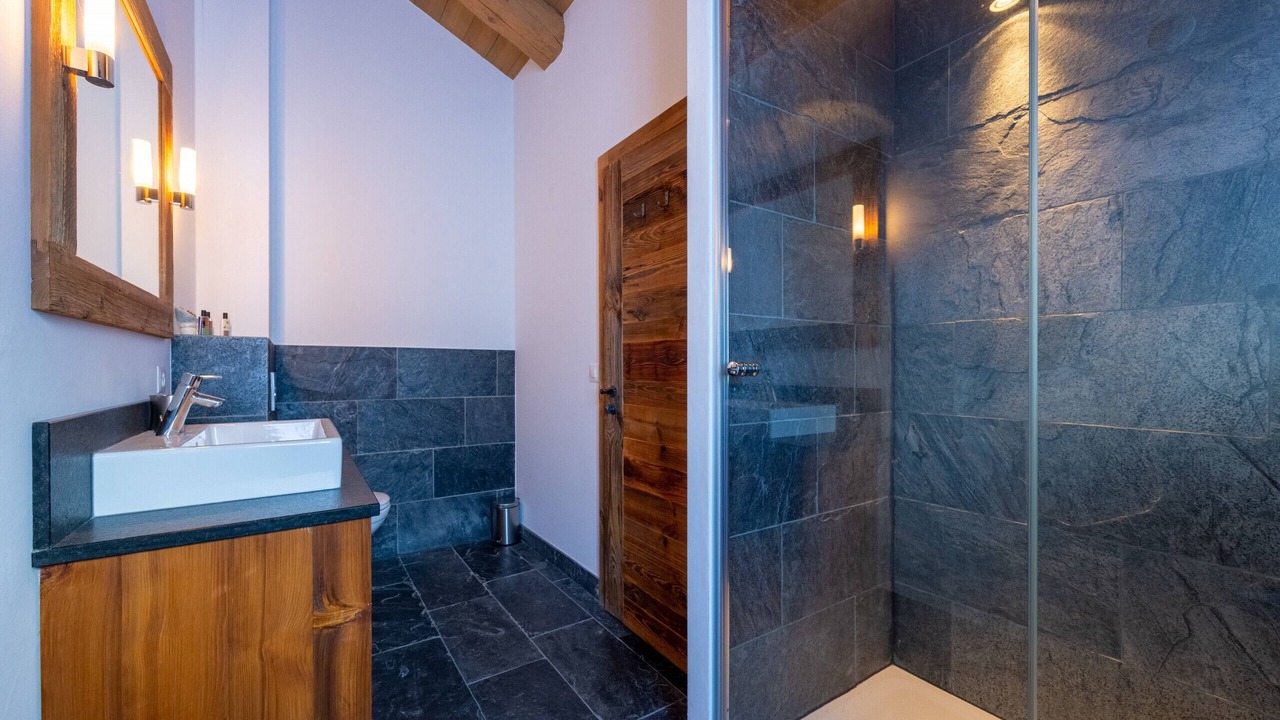 Photo of Bathroom in Saint-Pierre-de-Clages