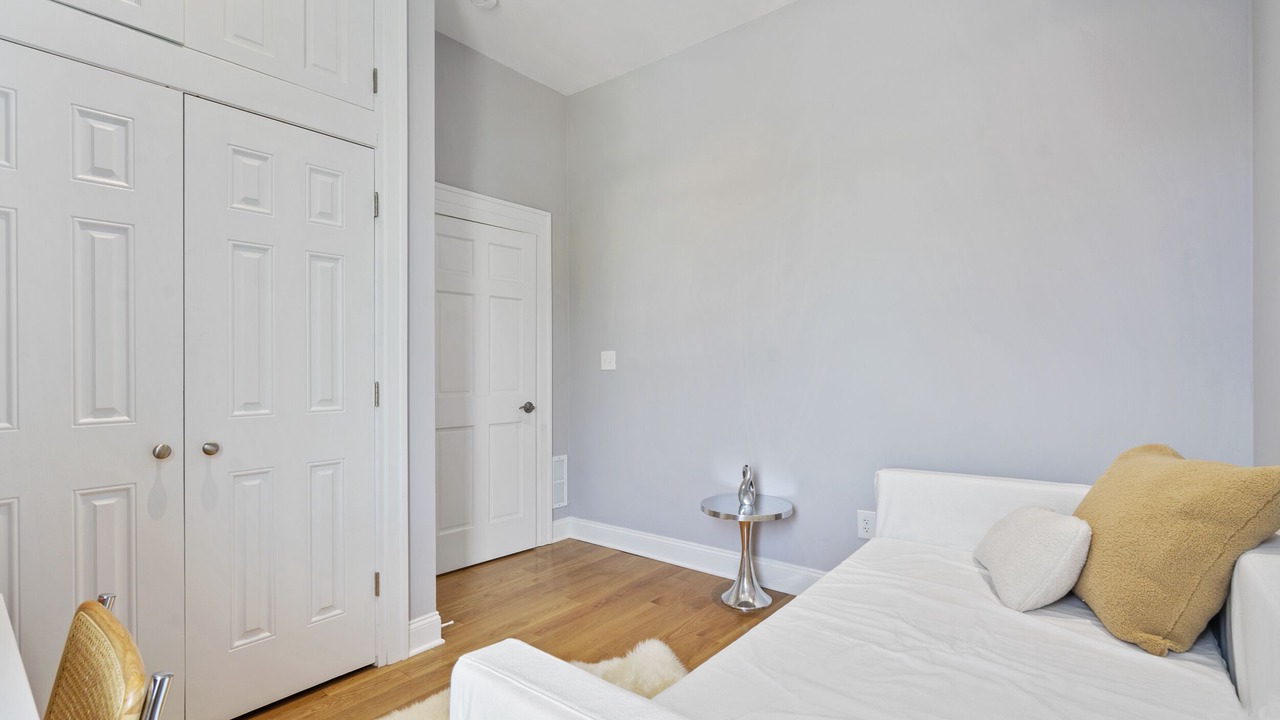 Photo of Bedroom in Lawrenceville