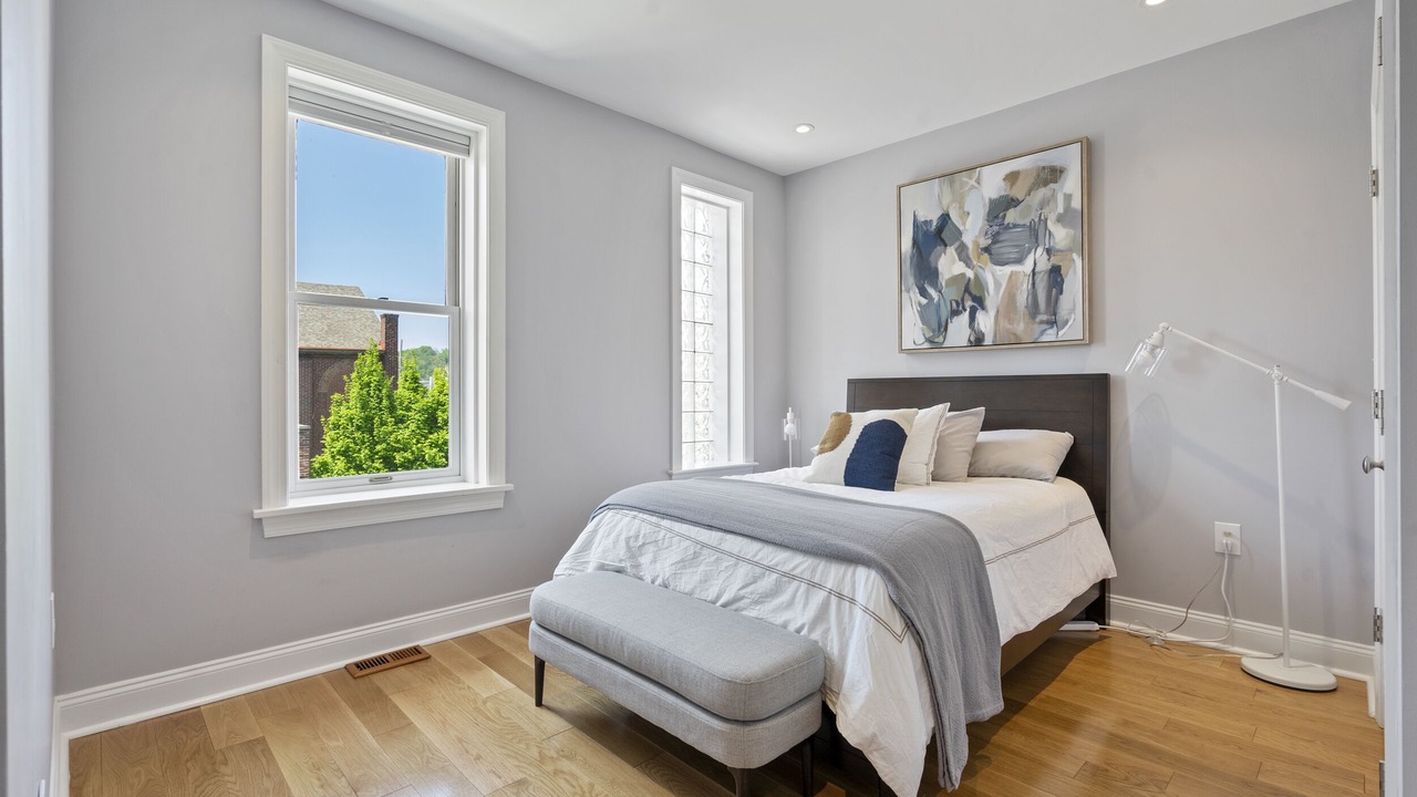 Photo of Bedroom in Lawrenceville