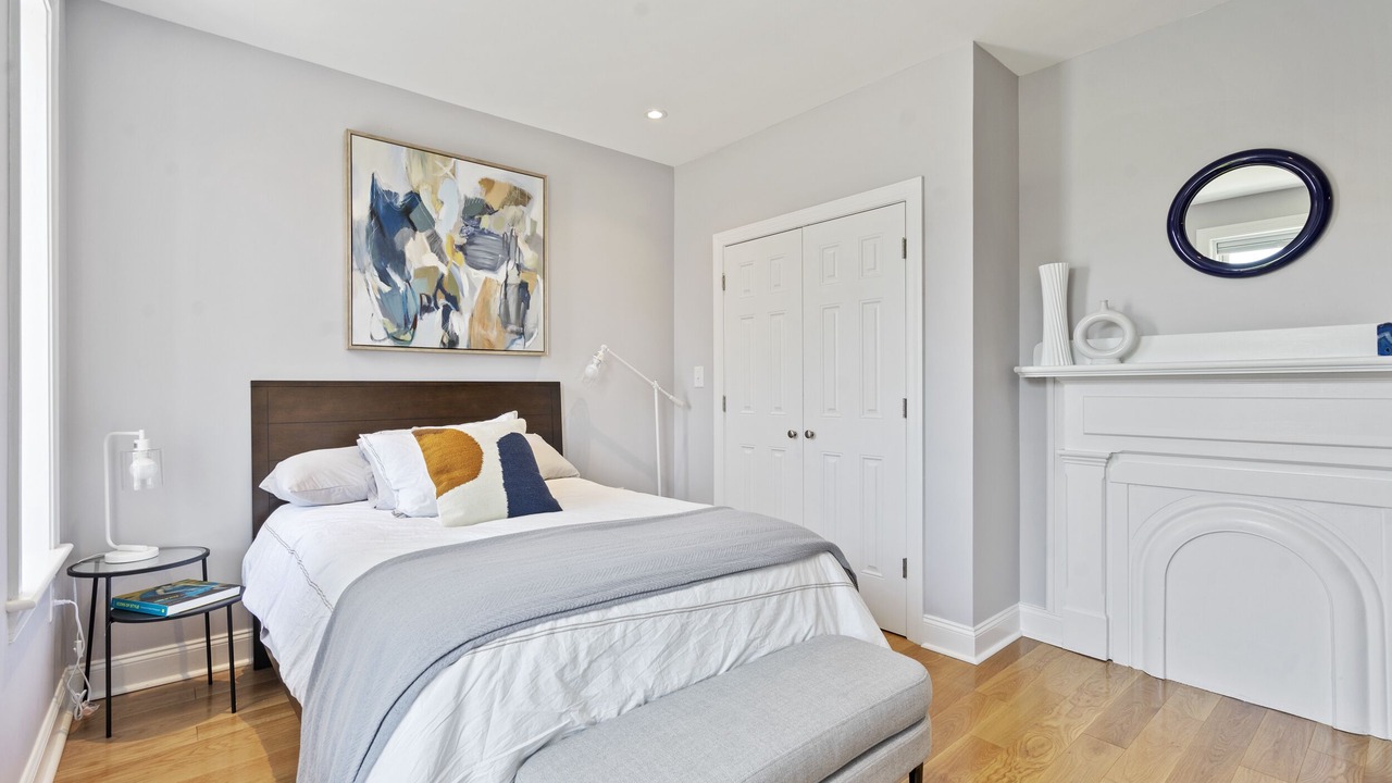 Photo of Bedroom in Lawrenceville