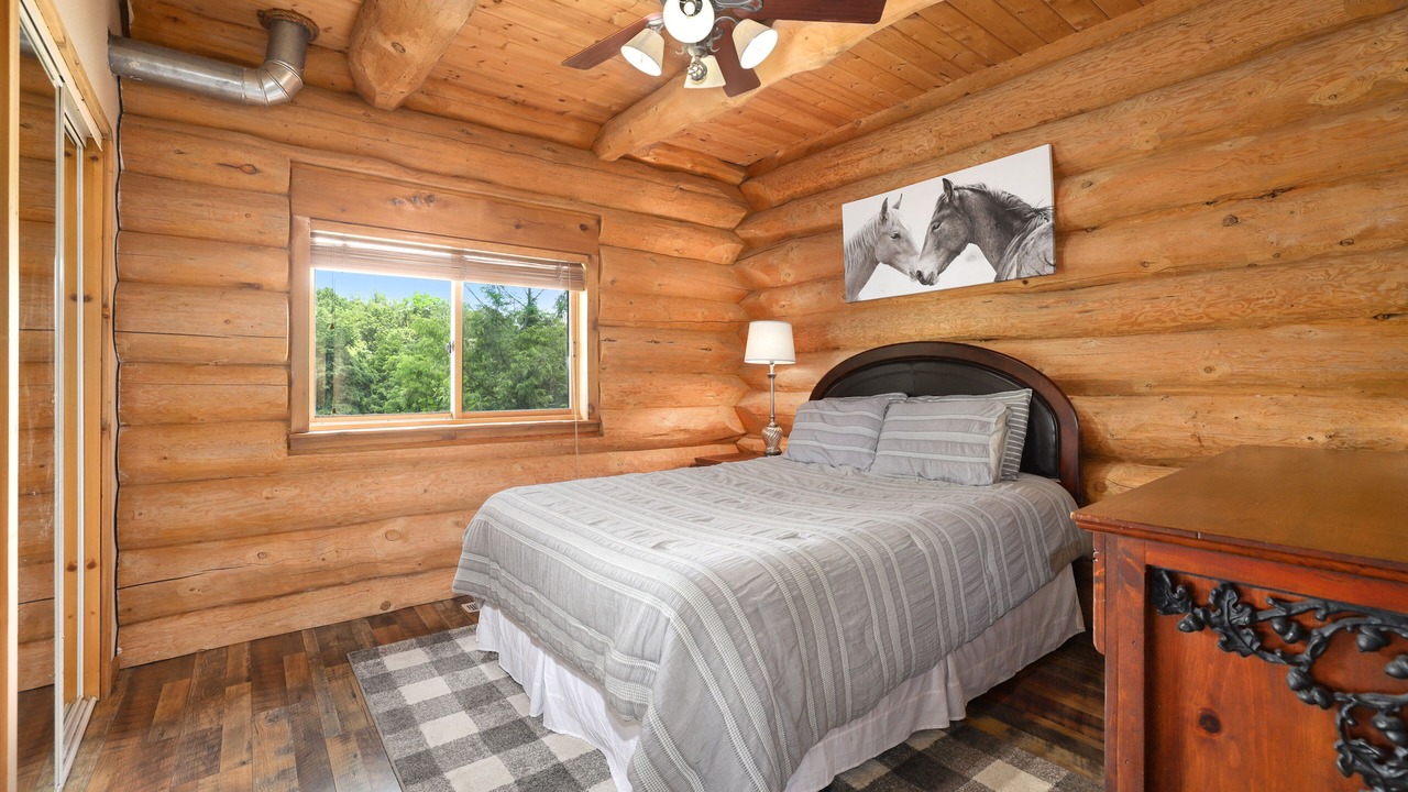 Photo of Bedroom in Springdale