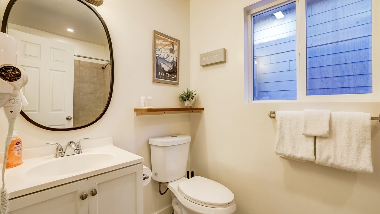 Photo of Bathroom in Sierra Tract