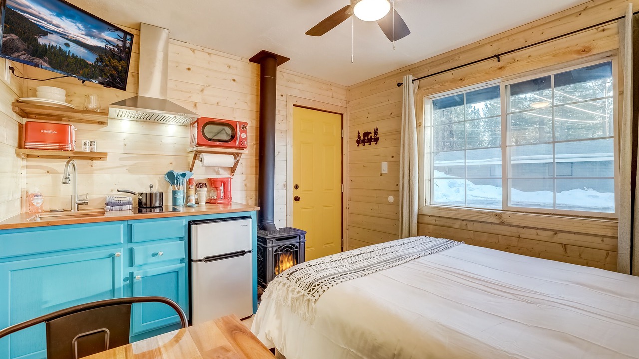 Photo of Bedroom in Sierra Tract