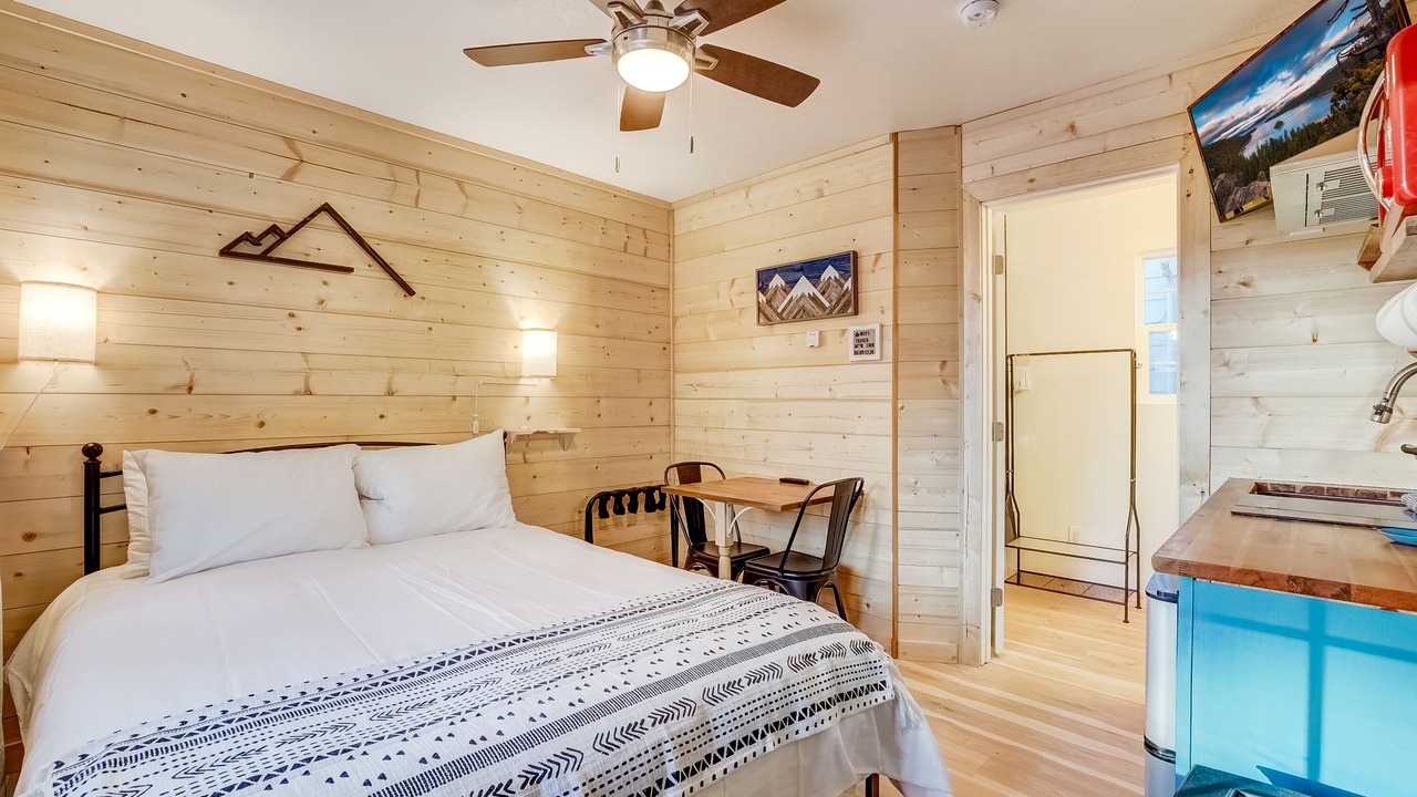 Photo of Bedroom in Sierra Tract