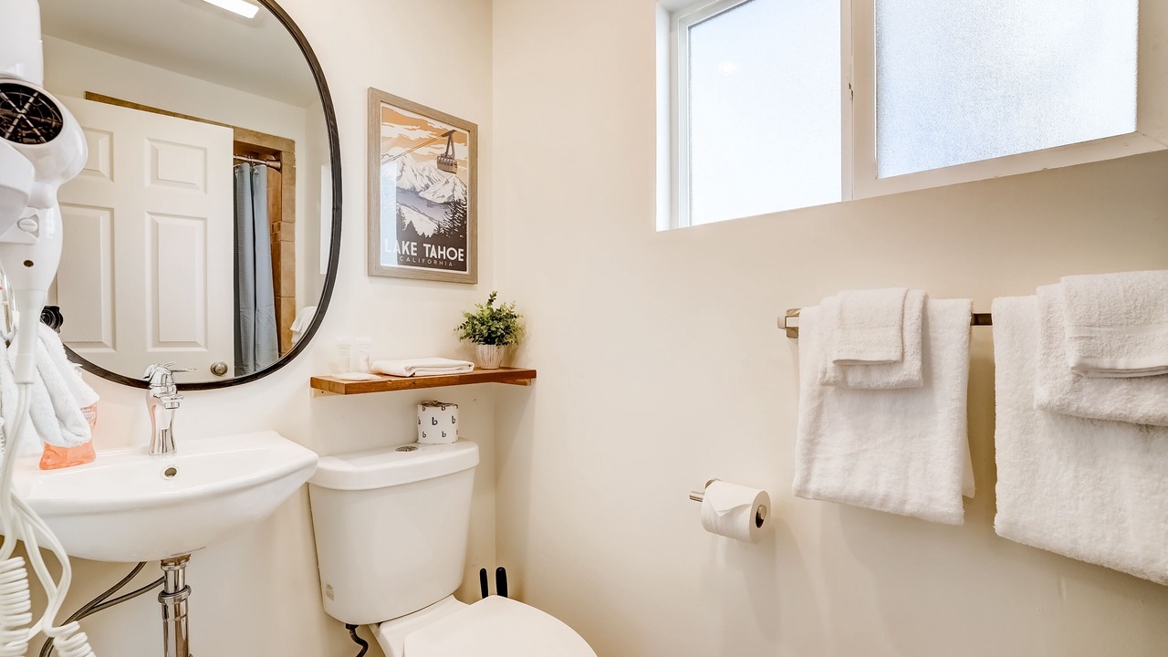 Photo of Bathroom in Sierra Tract