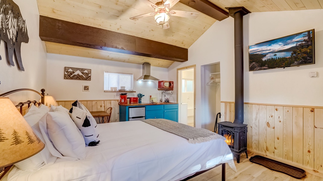 Photo of Bedroom in Sierra Tract