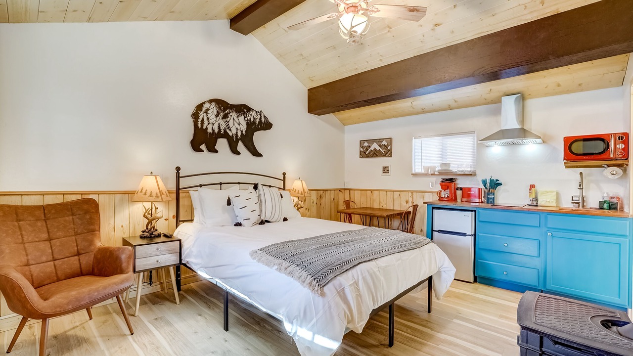 Photo of Bedroom in Sierra Tract