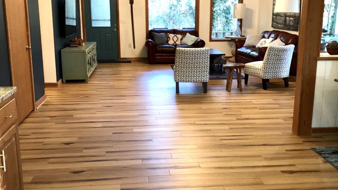 Photo of Livingroom in Tumbling Shoals
