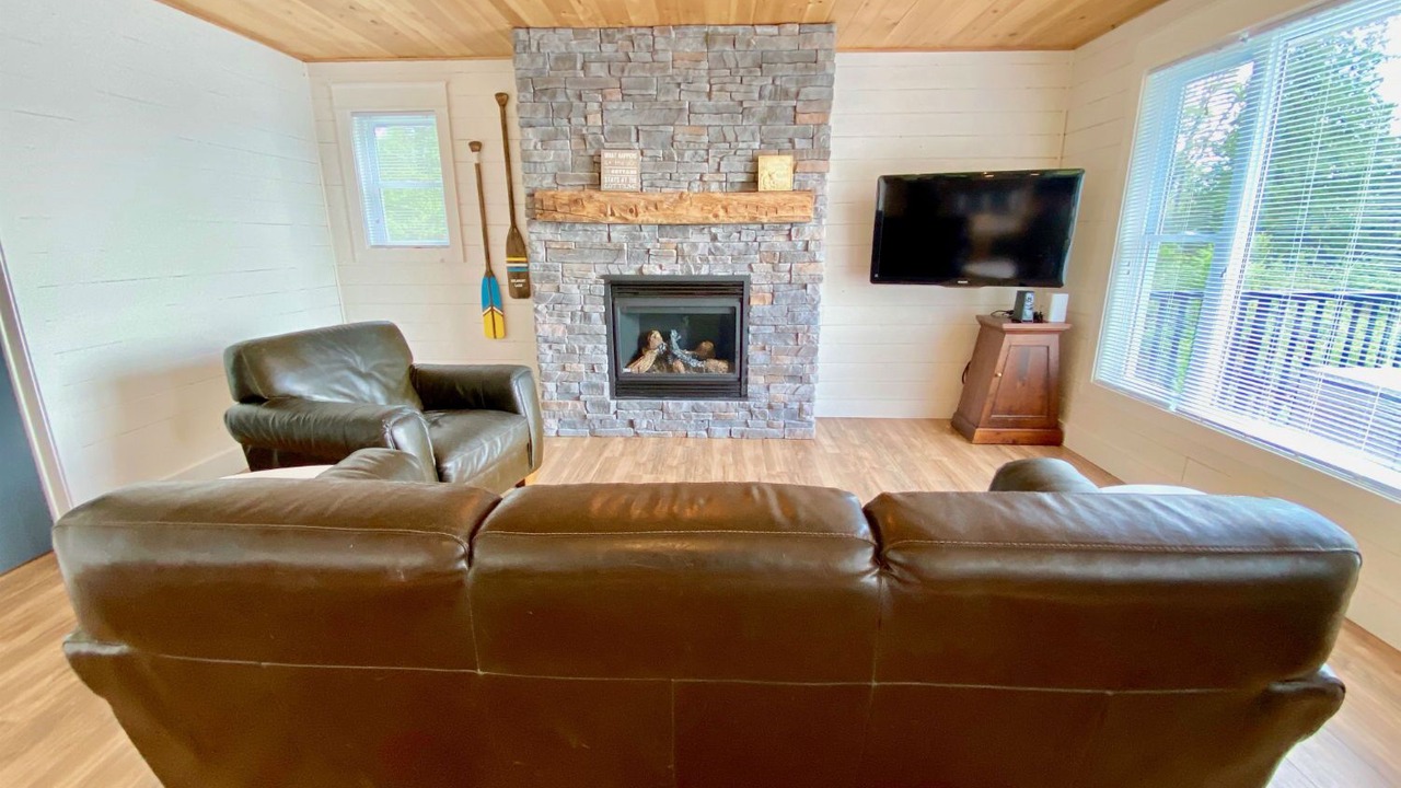 Photo of Livingroom in Cordova Mines