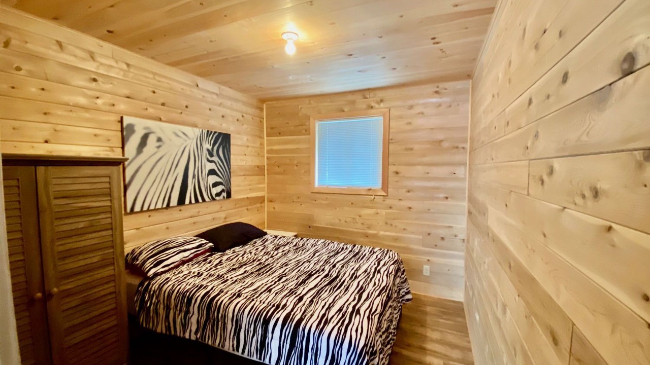 Photo of Bedroom in Cordova Mines