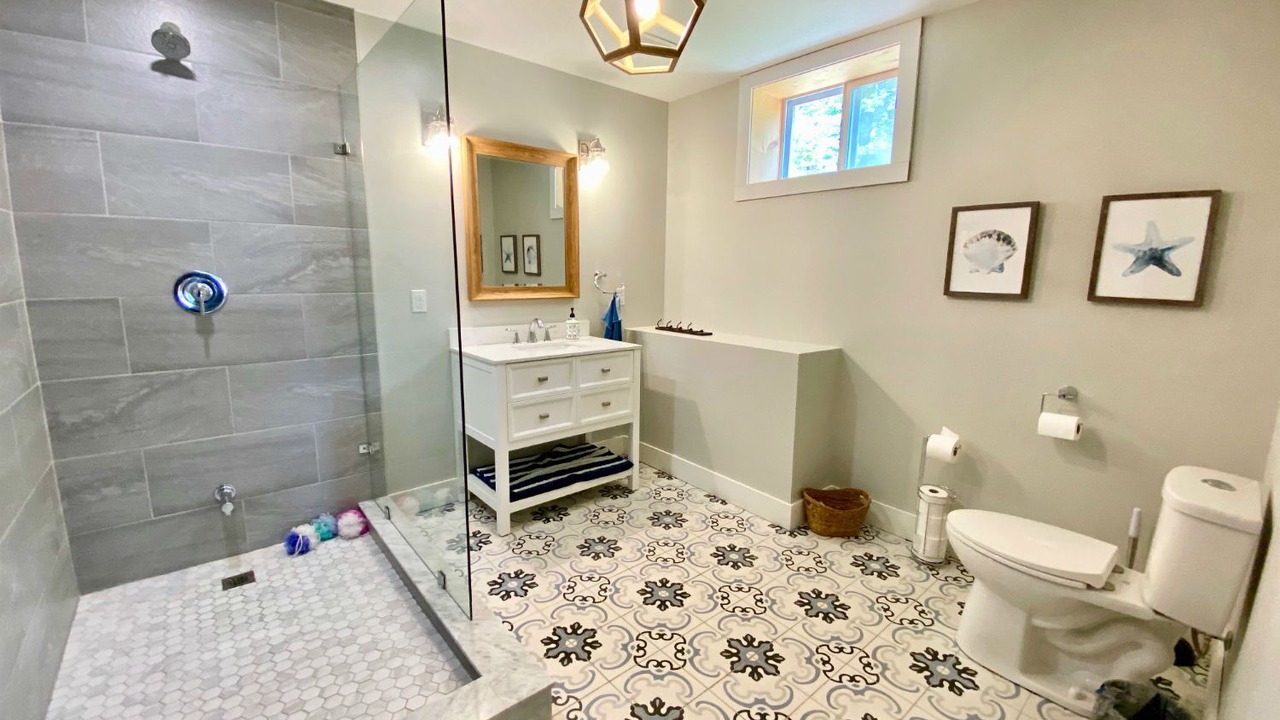 Photo of Bathroom in Cordova Mines