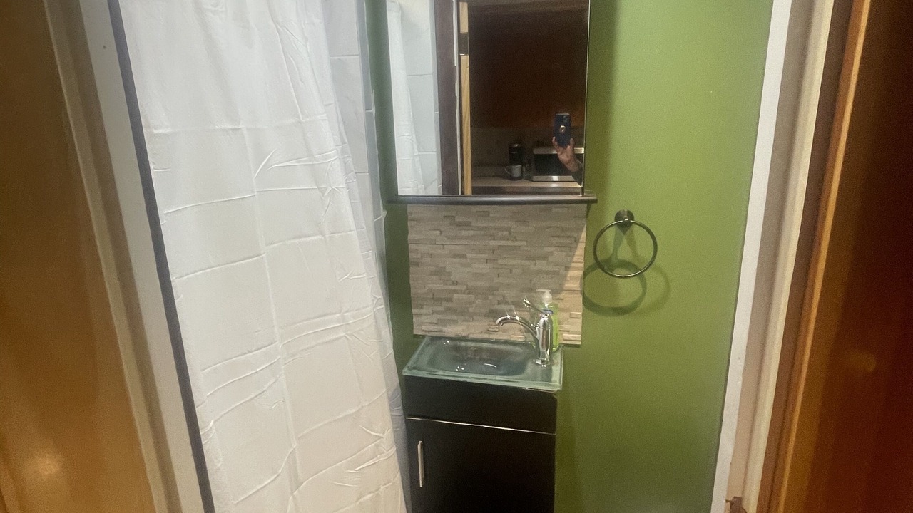 Photo of Bathroom in Banks Square