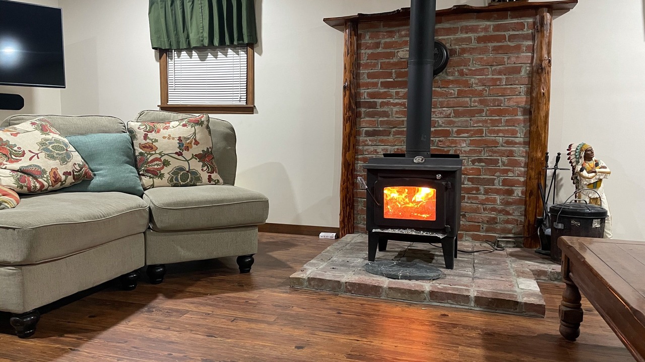 Photo of Livingroom in Corydon