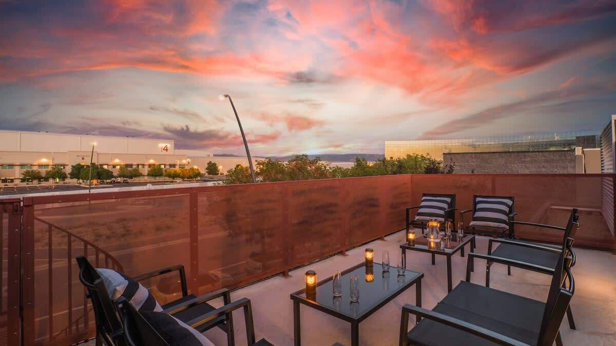 Photo of Patio Balcony in Mesa Del Sol Innovation Park
