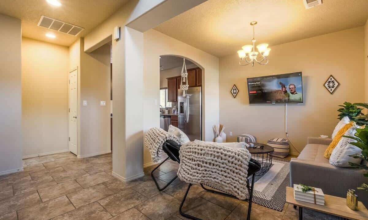 Photo of Livingroom in Mesa Del Sol Innovation Park