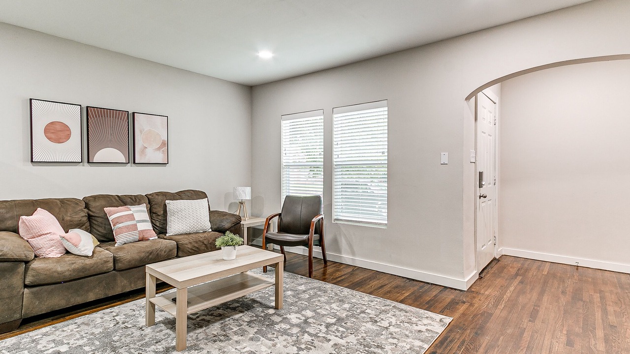 Photo of Livingroom in Tulsa
