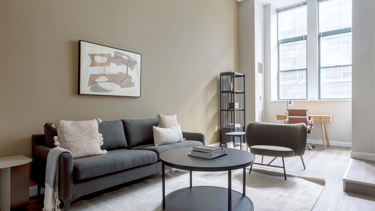 Photo of Livingroom in Central Square