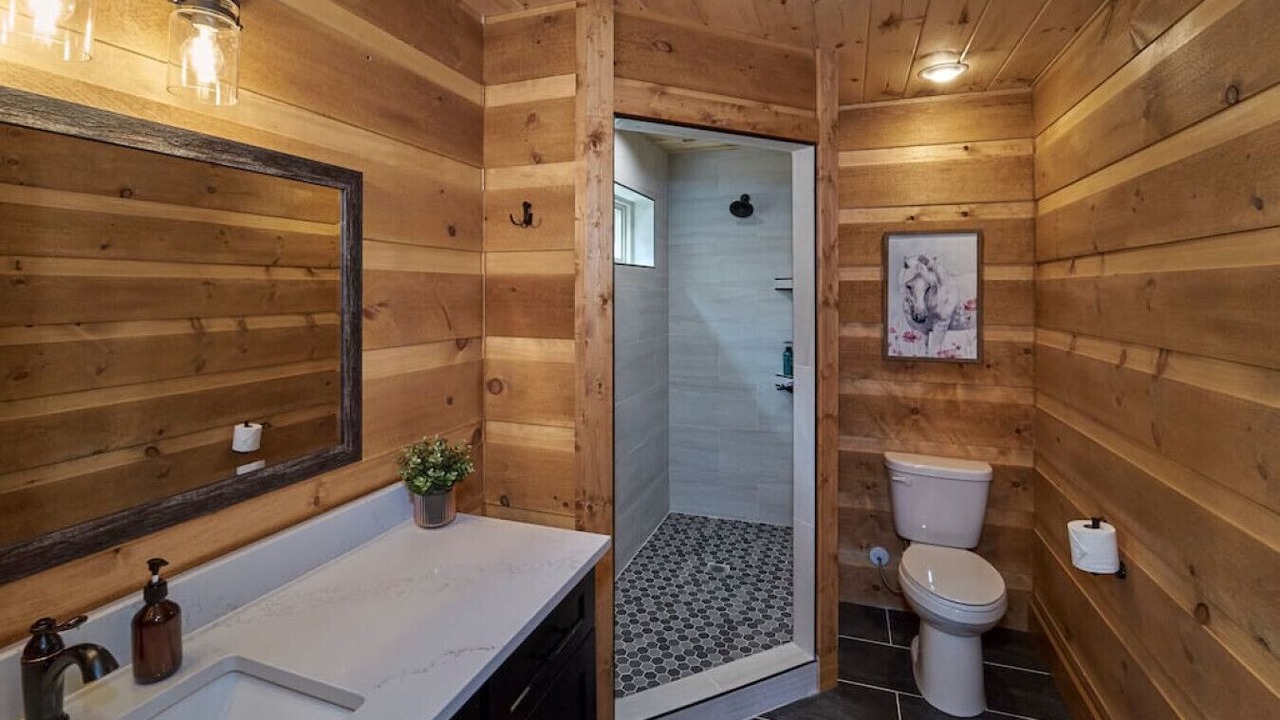 Photo of Bathroom in Wears Valley