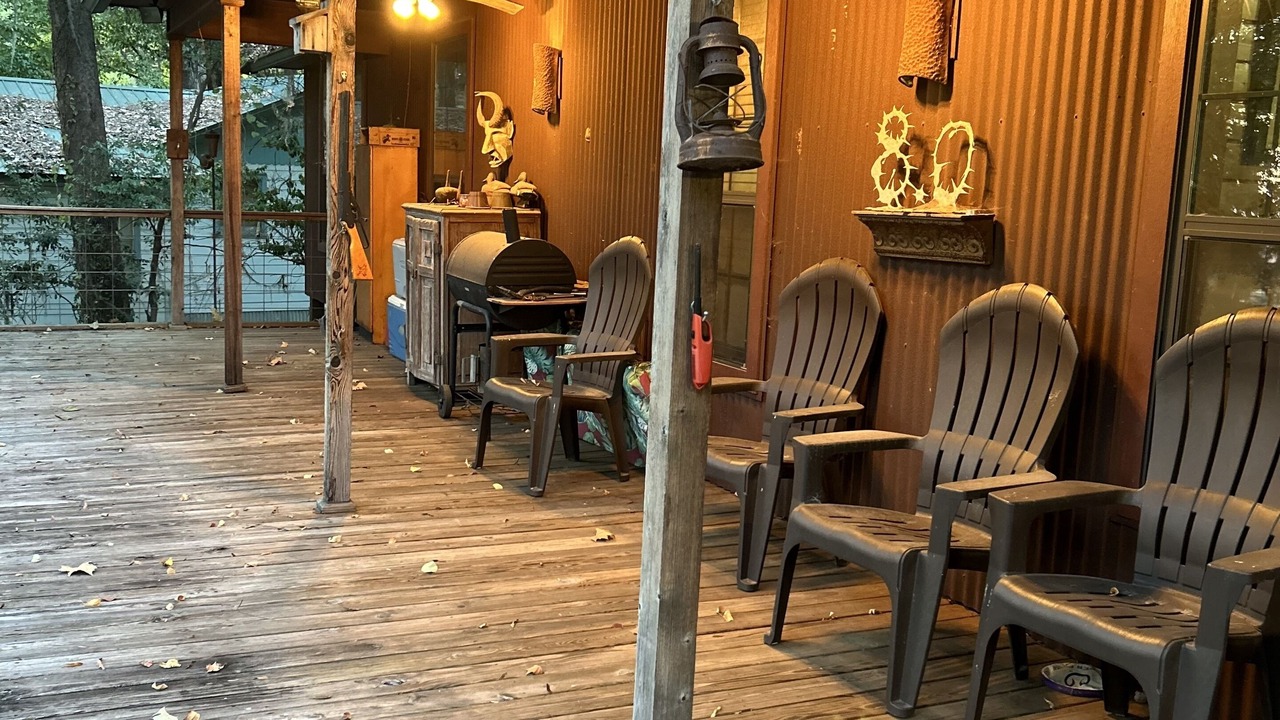 Photo of Patio Balcony in McLeod