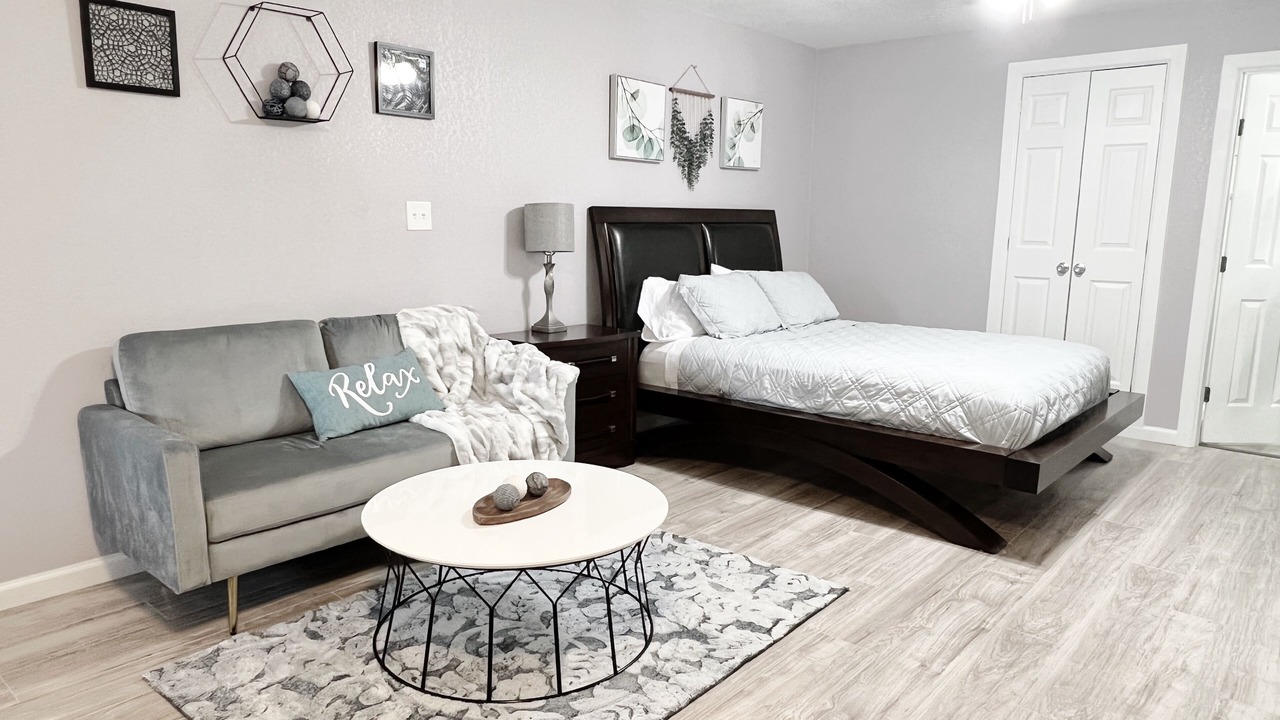 Photo of Bedroom in Orange