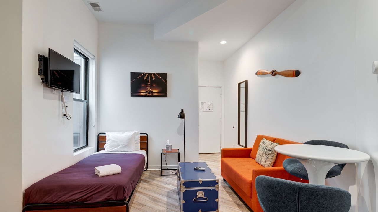 Photo of Bedroom in River West