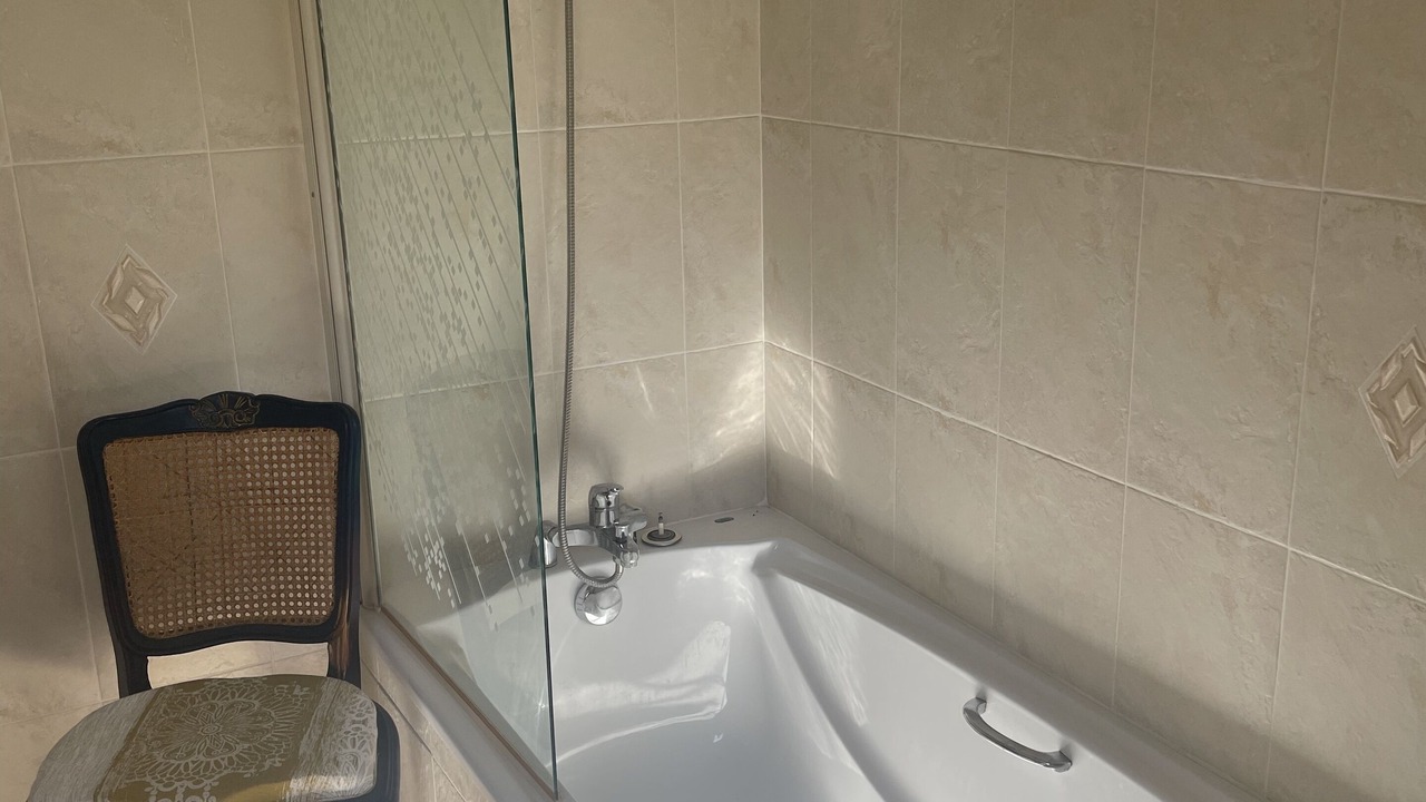 Photo of Bathroom in Quillan