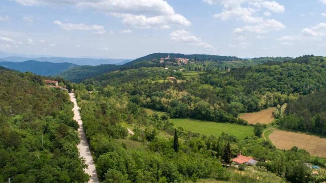 Photo of Outdoor in Oprtalj