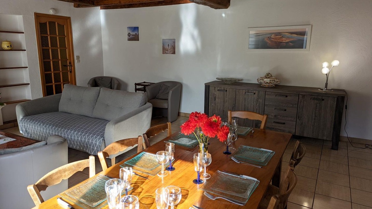 Photo of Others in Barret