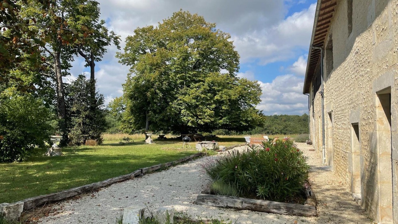 Photo of Outdoor in Magnac-Lavalette-Villars