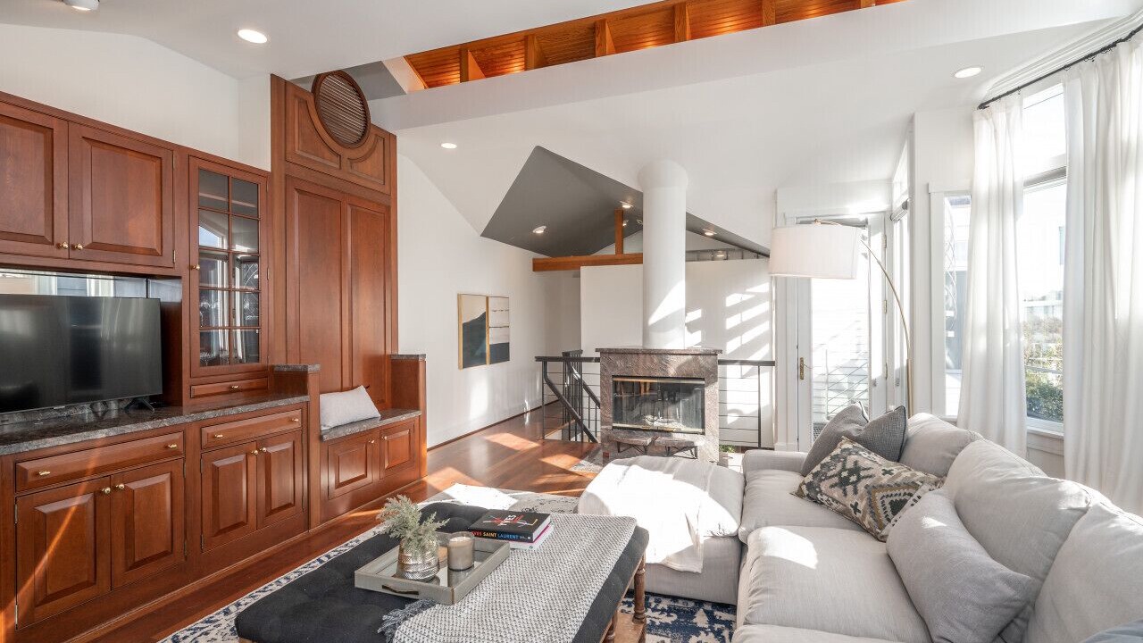 Photo of Livingroom in Mount Adams