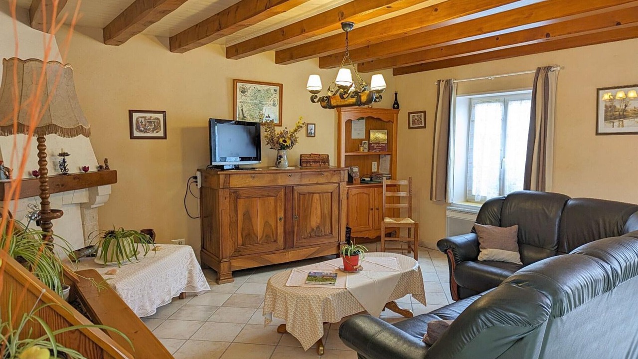 Photo of Livingroom in Saint-Genis-d'Hiersac