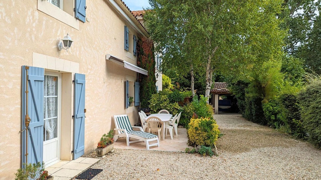 Photo of Outdoor in Saint-Genis-d'Hiersac