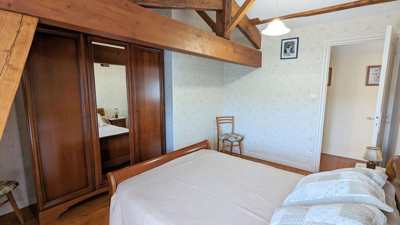Photo of Bedroom in Saint-Genis-d'Hiersac