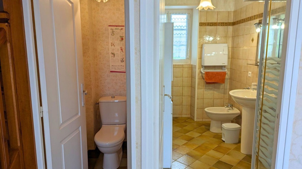 Photo of Bathroom in Saint-Genis-d'Hiersac