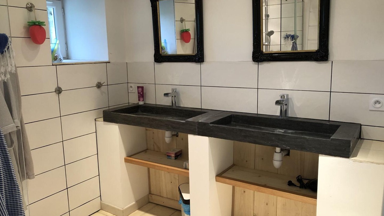 Photo of Bathroom in Montignac-le-Coq