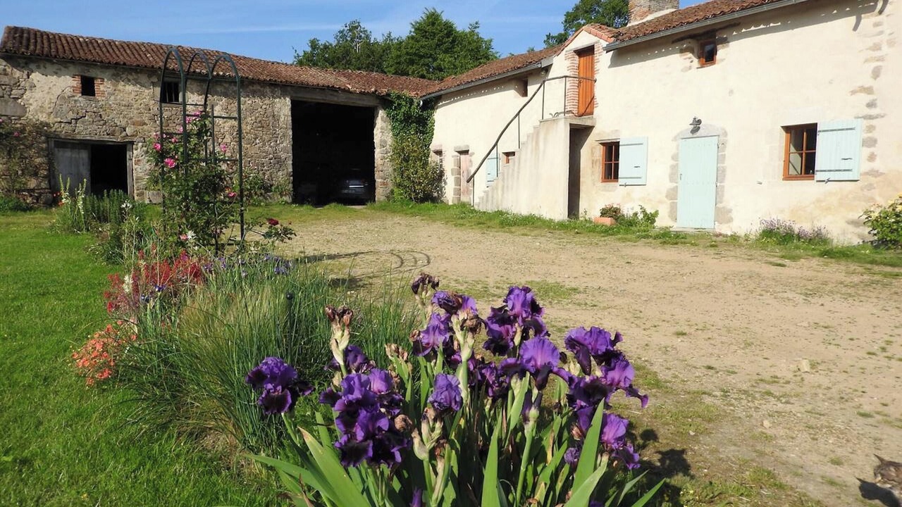 Photo of Others in Nueil-les-Aubiers