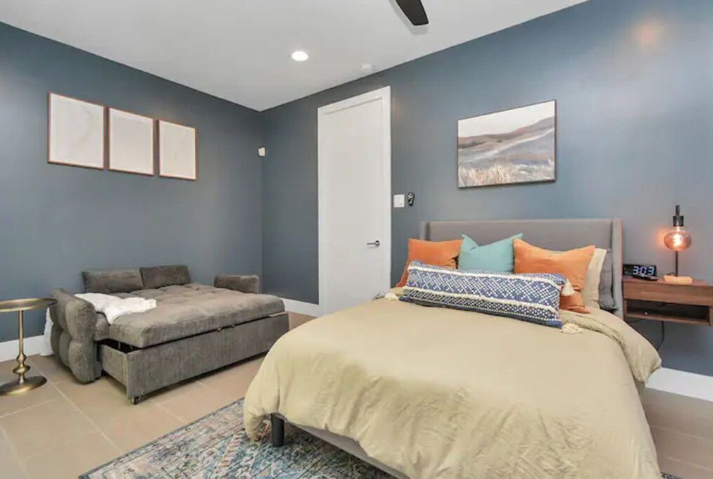 Photo of Bedroom in Midtown