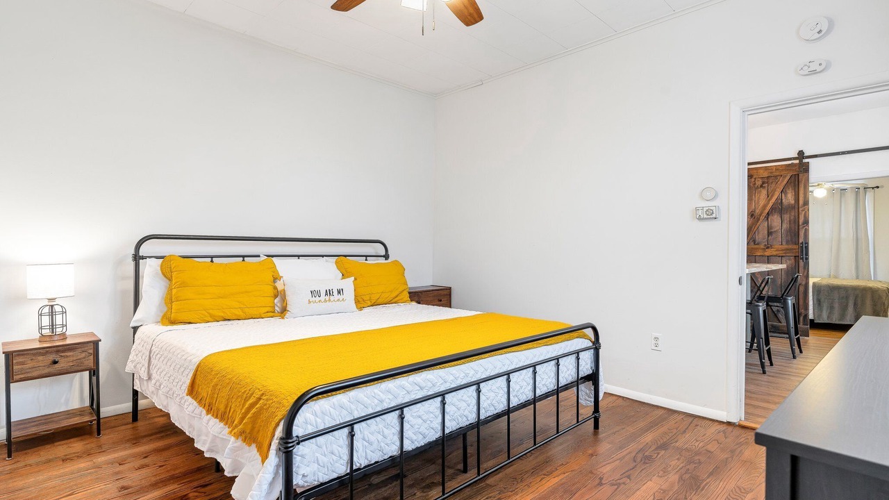 Photo of Bedroom in Southwest Garden