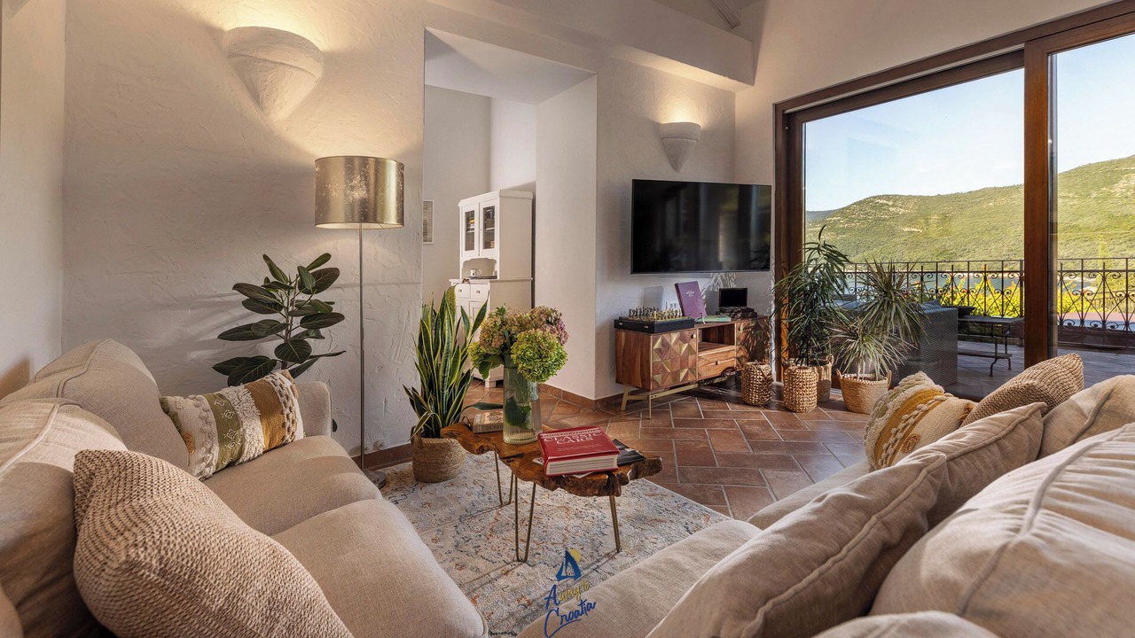Photo of Livingroom in Molunat