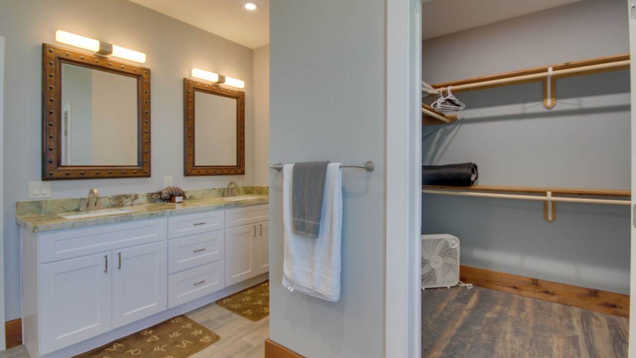 Photo of Bathroom in Oakland